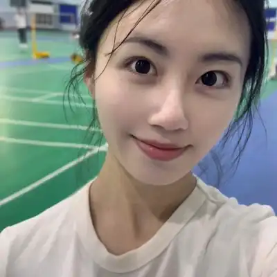 何飞